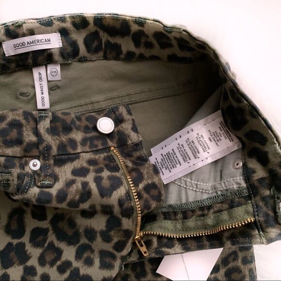 GOOD AMERICAN Good Waist Crop Skinny Jeans! - Picture 6 of 8